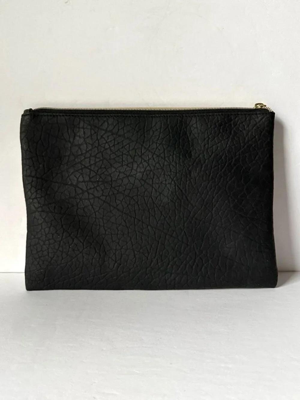 Jones New York Signature Black Charging Pouch Clutch w/Power Bank Vintage NWOT